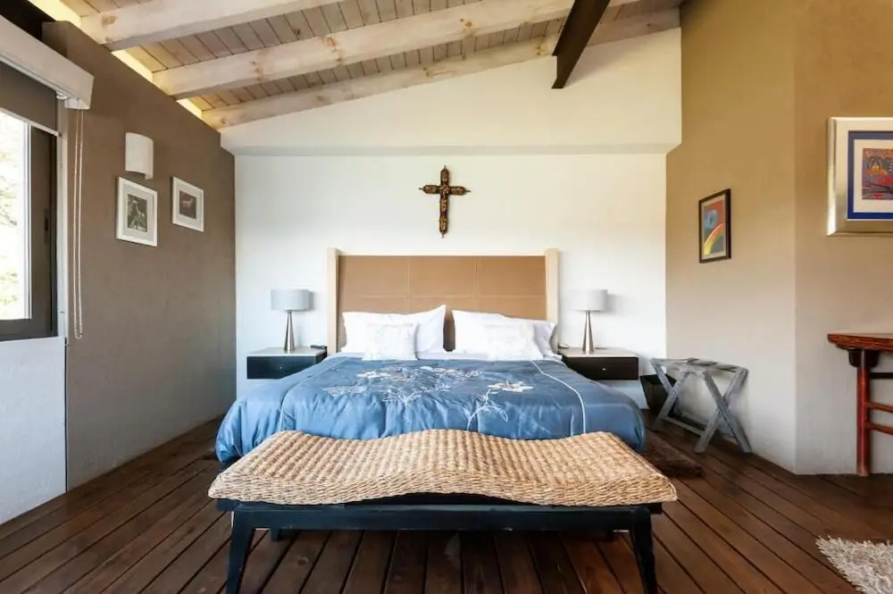 Casa Azul Lakeview Terrace Retreat in Avándaro