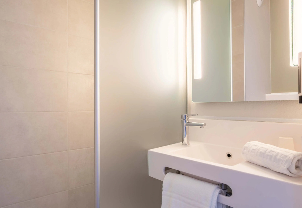 B&B HOTEL Saint-Martin-de-Crau Alpilles Camargue