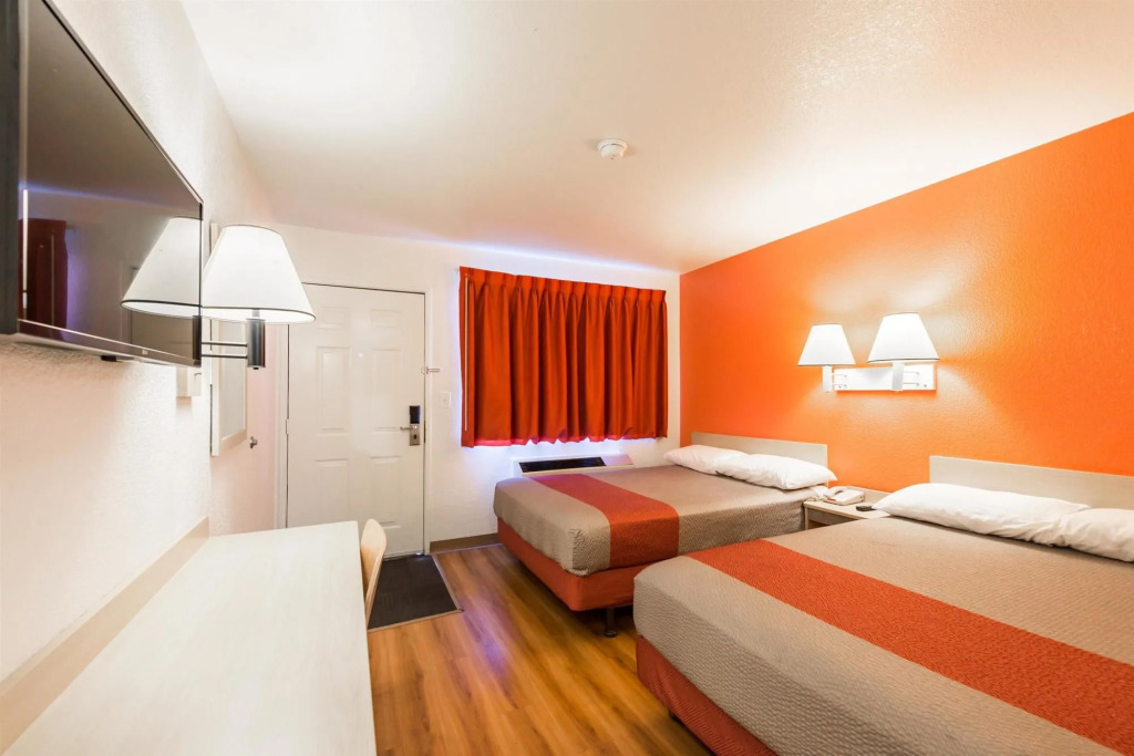Motel 6 Reno West
