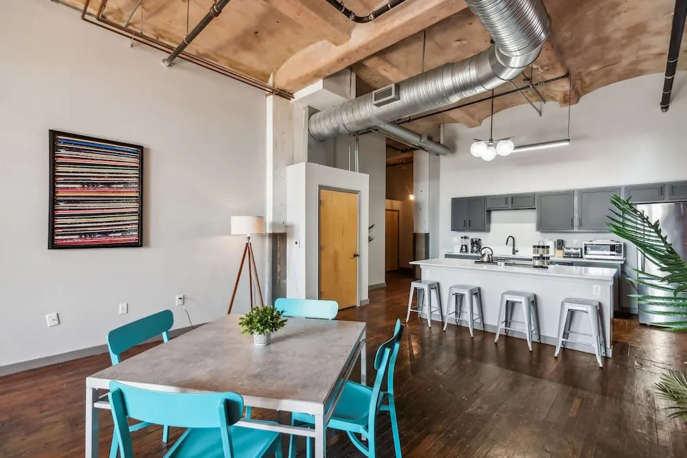Luxury Historic Loft with Gym