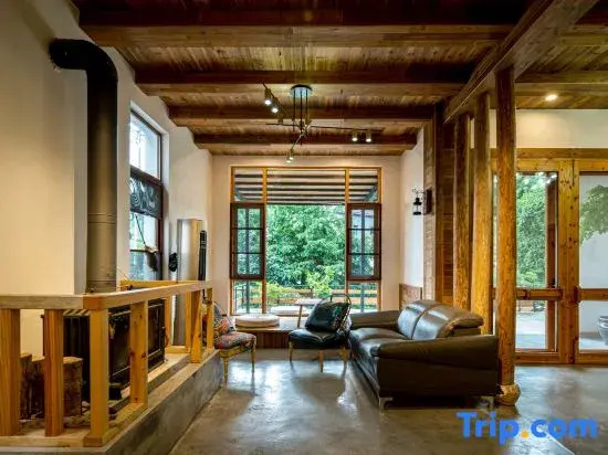 Yuny Valley · Hidden World · YINS · Designer's Boutique Stay (Anji Yunshang Prairie)