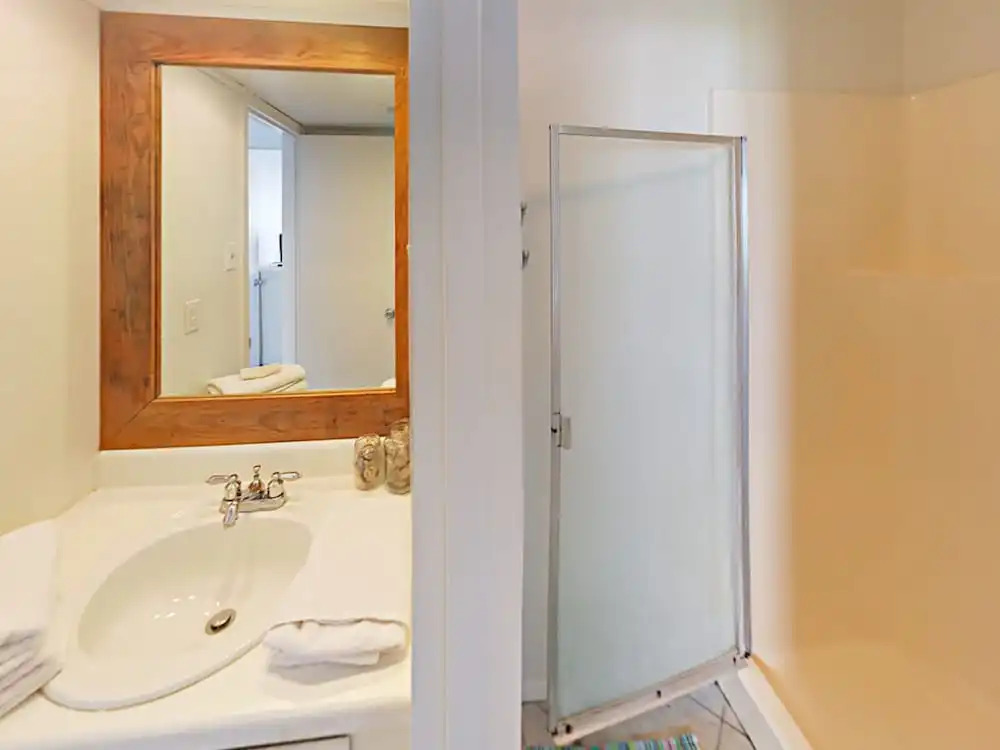 554 E Beach Blvd Townhouse Unit 6 2 Bedrooms 2 Bathrooms Townhouse