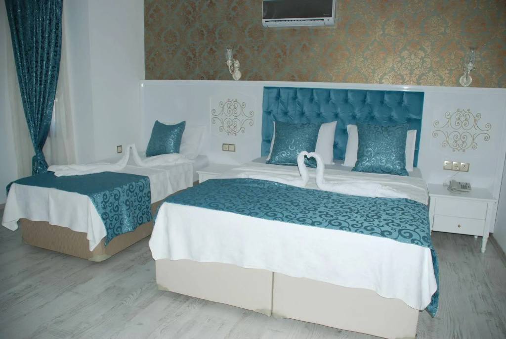 Urcu Hotel
