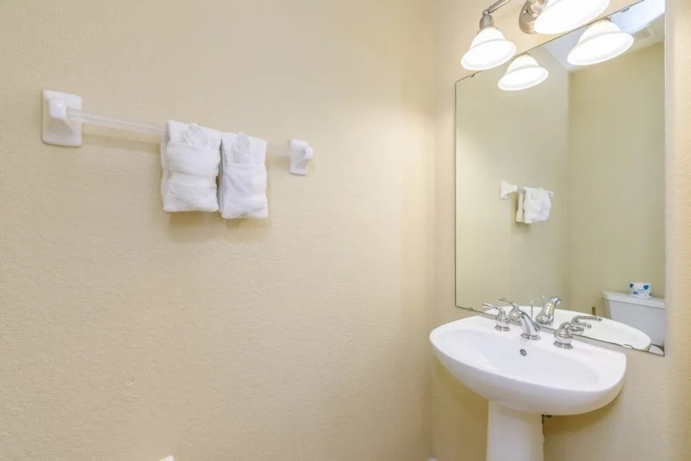 New Listing 3 Bed 3.5 Bath Vacation Townhome 4006 3 Bedroom Townhouse