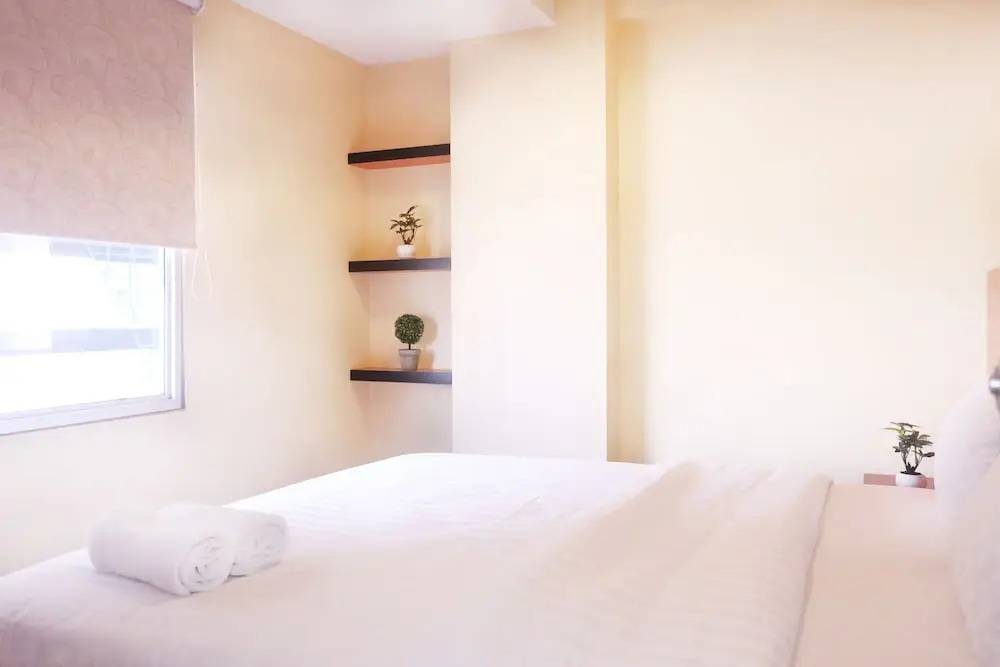 Port View Green Bay Apartment Pluit
