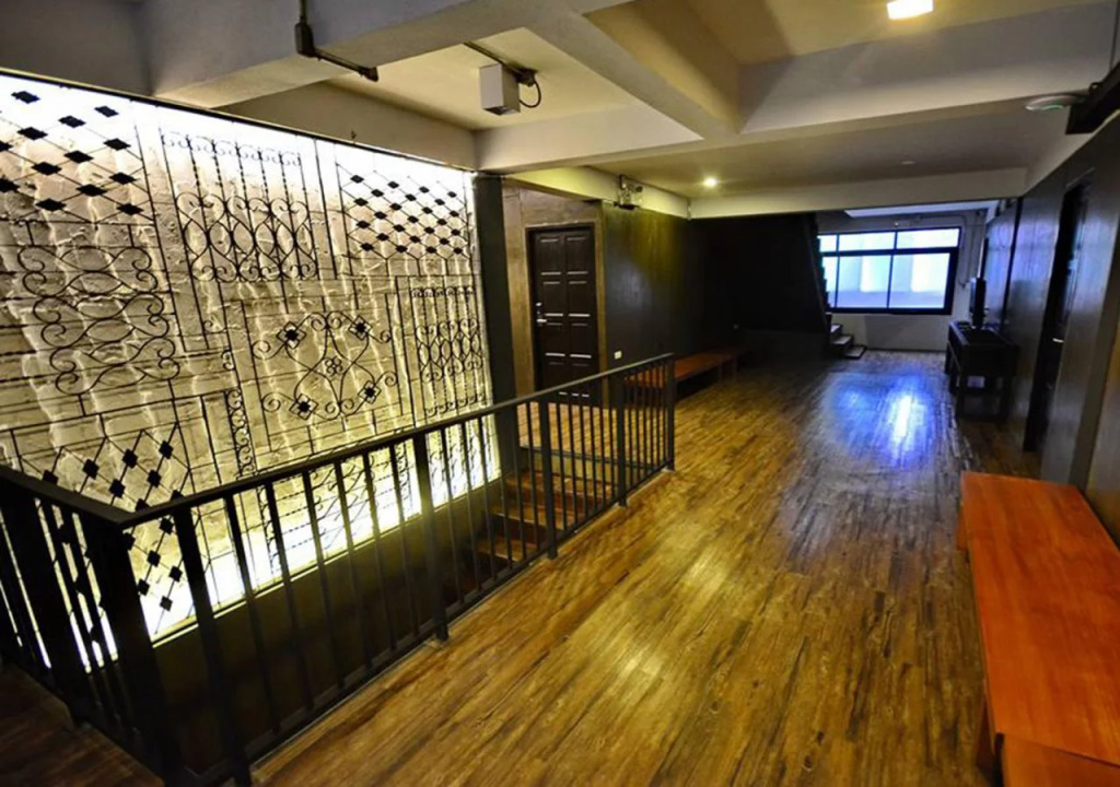 STrips the Poshtel - Hostel