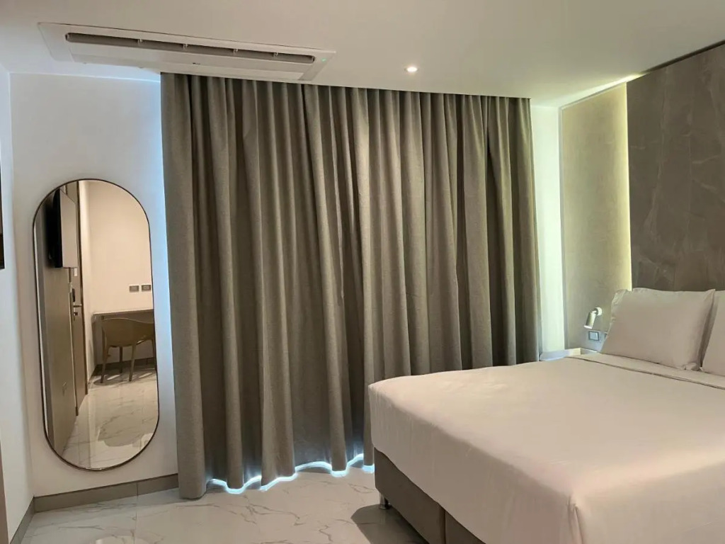 Delamar Hotel