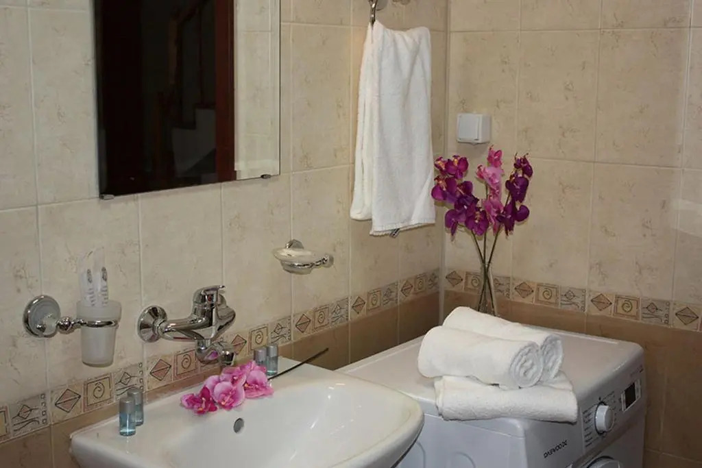Pinerose Resort
