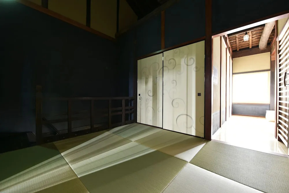Kuraya Nishimatsuya-cho
