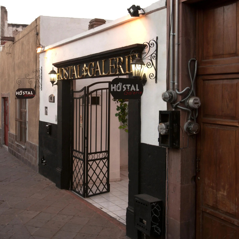 Hostal Galerie