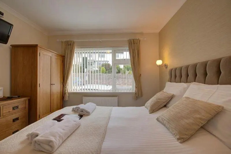 Fair Winds Guest House