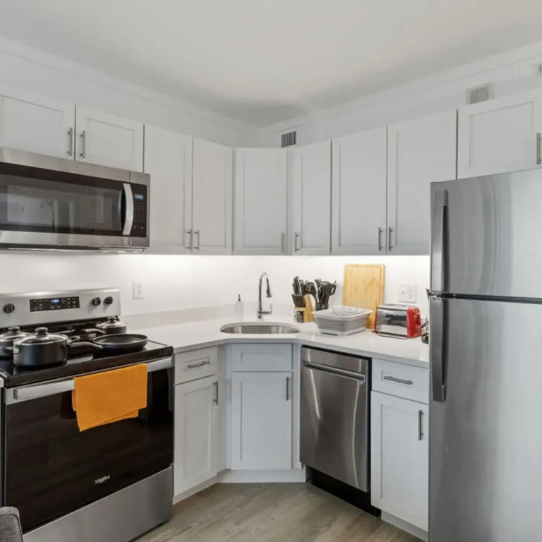 Cozysuites at Showboat Best 2br3ba Condo in Town