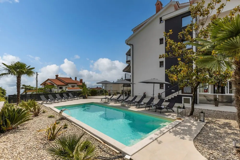 Apartment Villa Rebeka