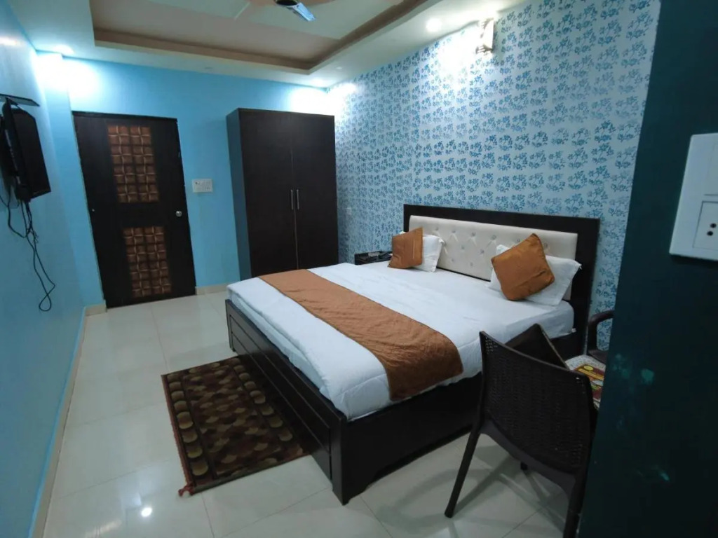 Hotel Devbhoomi Inn