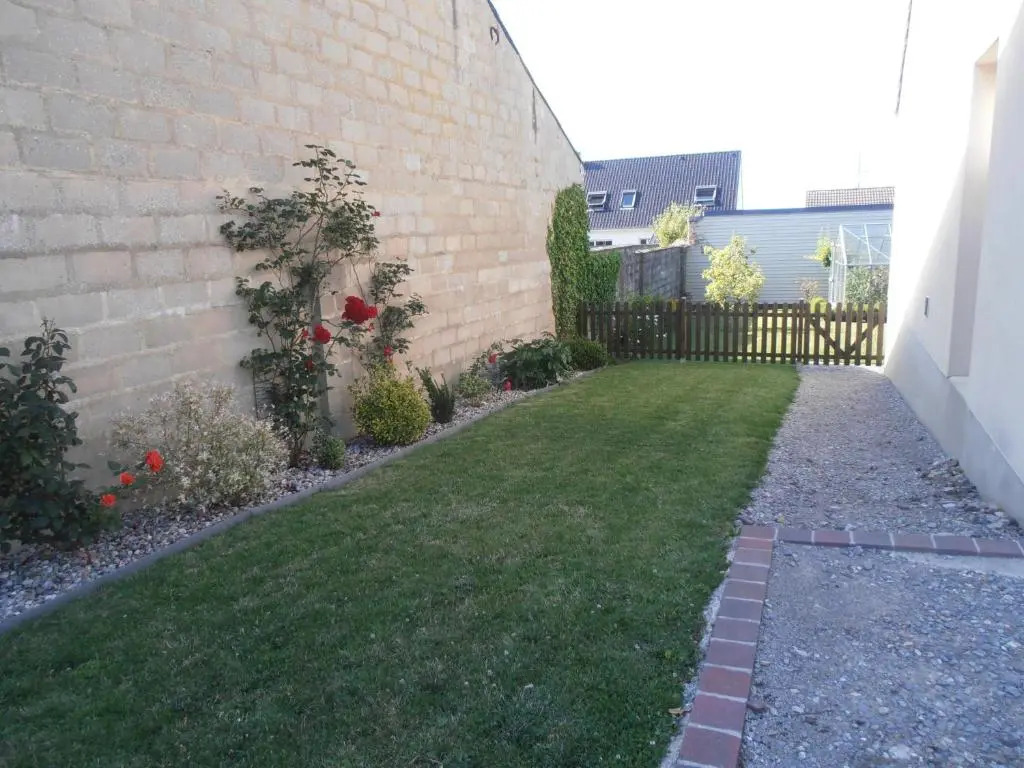 Desvres : maison tout confort, 4 adultes et 1 bébé