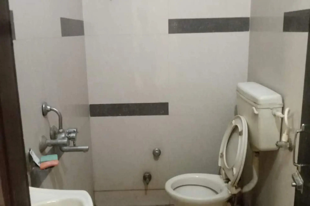 Goroomgo Neelam Indore
