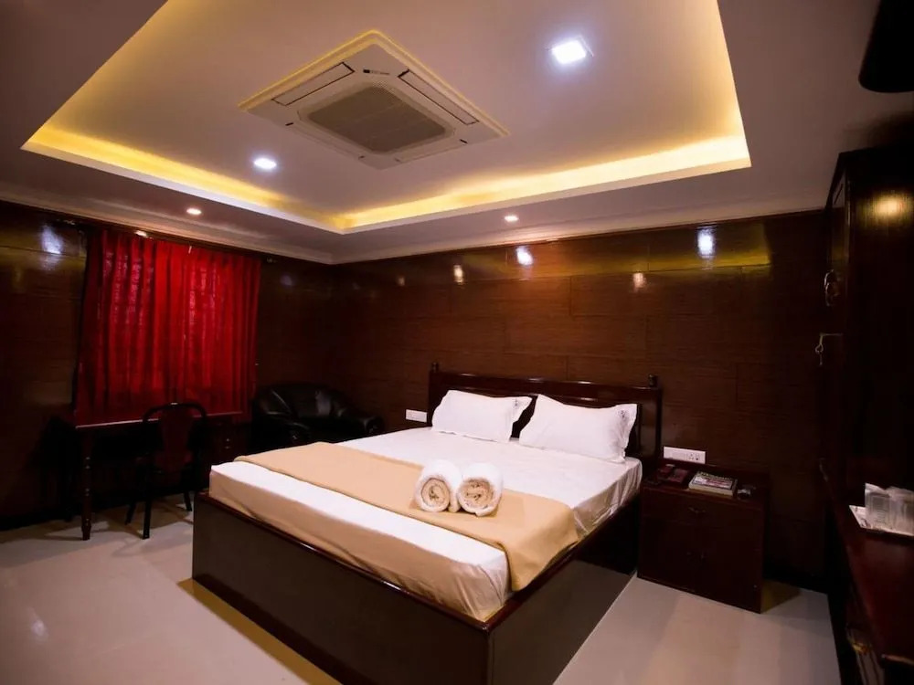 Hotel PVK Grand Dindigul