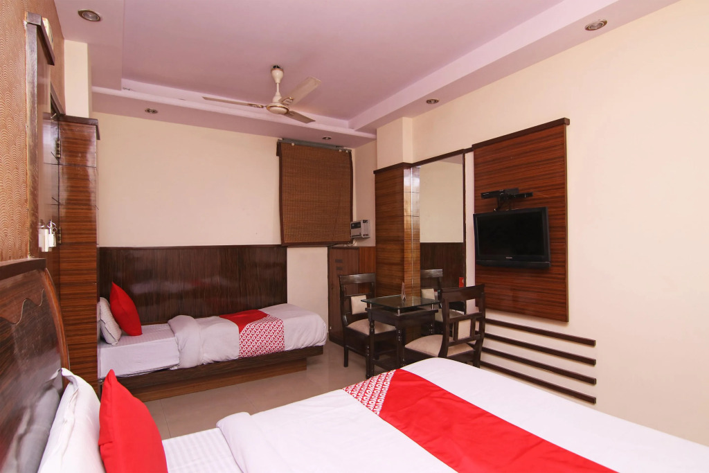 OYO 23223 Sagar Deluxe