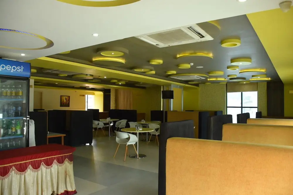 Hotel RSR Residency