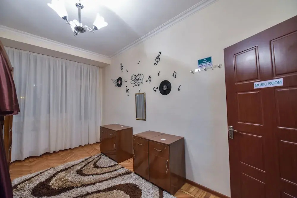 Friendship Hostel & Tours 2