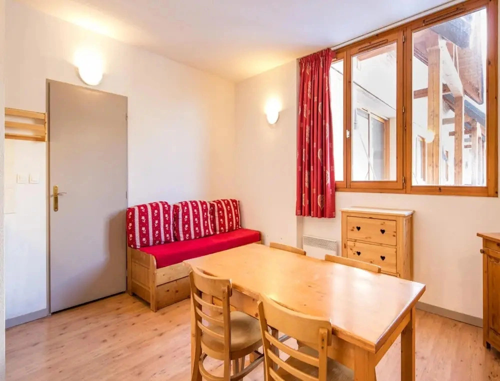 Spacious Stay Near Galibier