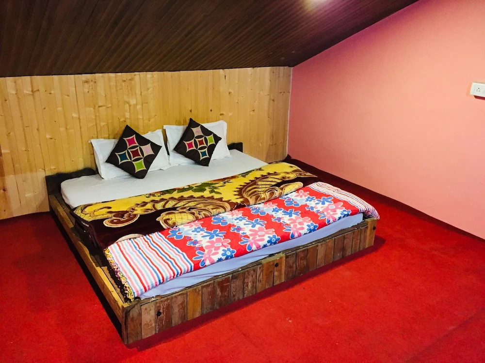 Devdhar Hilltop Cottages