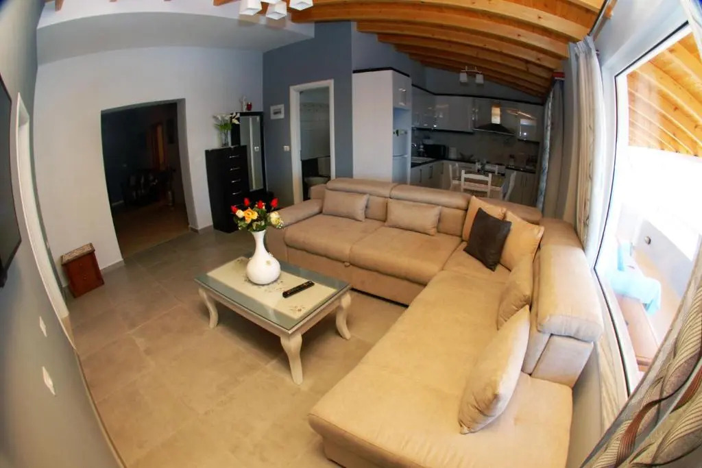 Hotel Vila Alvin & Apartments