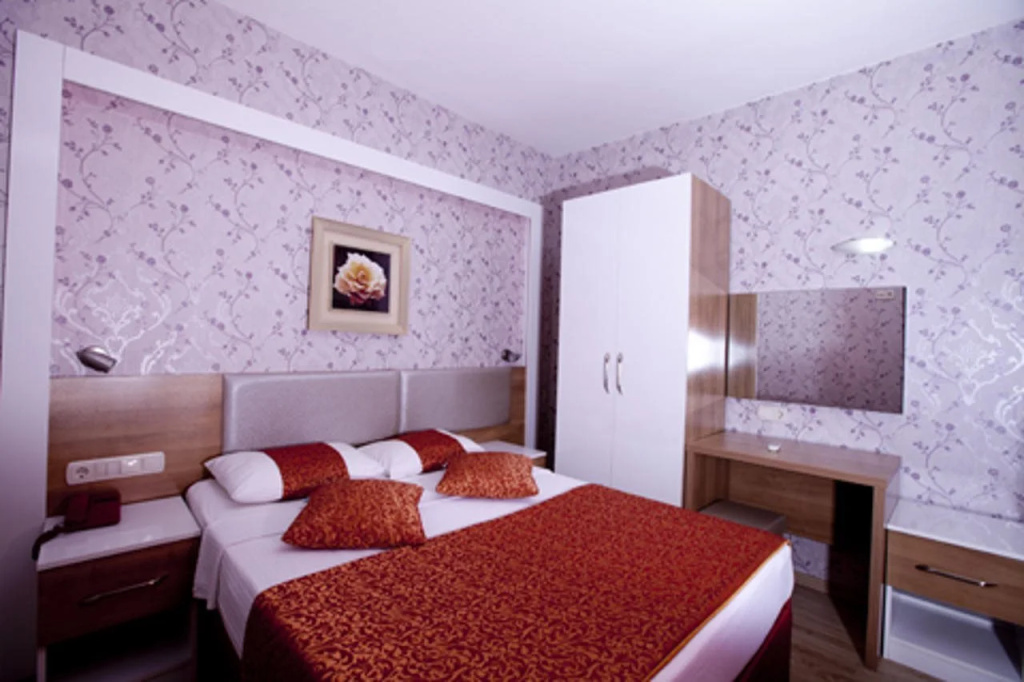 Aleria Belport Beach Hotel