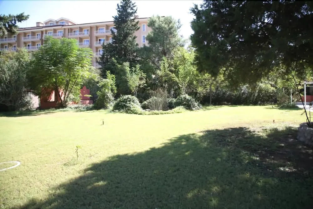 Beldiana Park Hotel