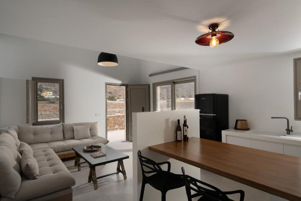 Rizes Villas Santorini with private pool