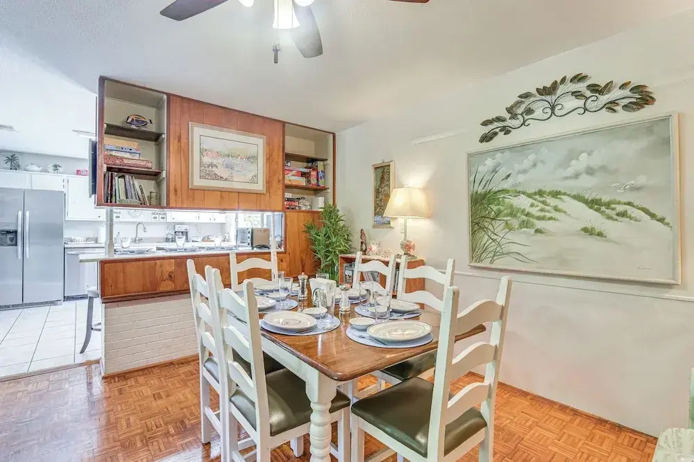 4 Mi to Okaloosa Fun: Peaceful Holiday Retreat!