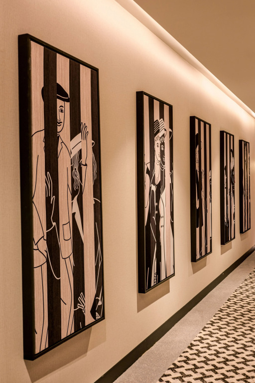 Madi Paidi Bangkok, Autograph Collection