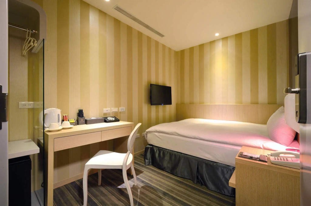 Lion Hotel