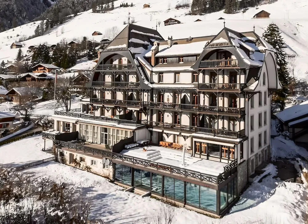Luxury Apartment, Panoramic Mountain Views, 5 Star Spa Facilities - 4 Bedroom