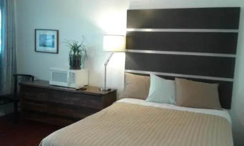 Reno 8 Motel