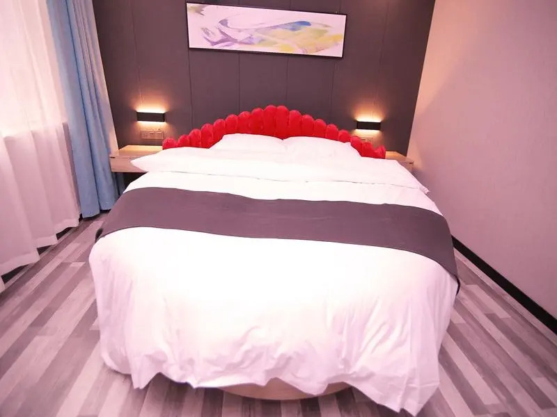 Thank Inn Plus Hotel Shanxi Taiyuan Yingze District Liuxiang Walking Street