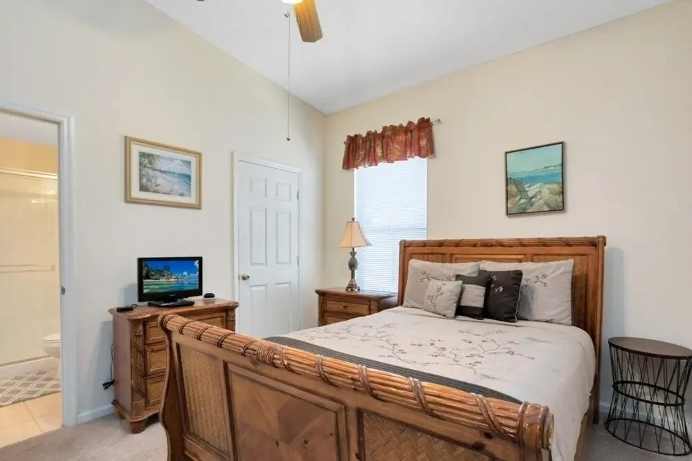 4 Bedroom/3 Bath South Facing Pool - Luxury Villa 4 Villa by RedAwning
