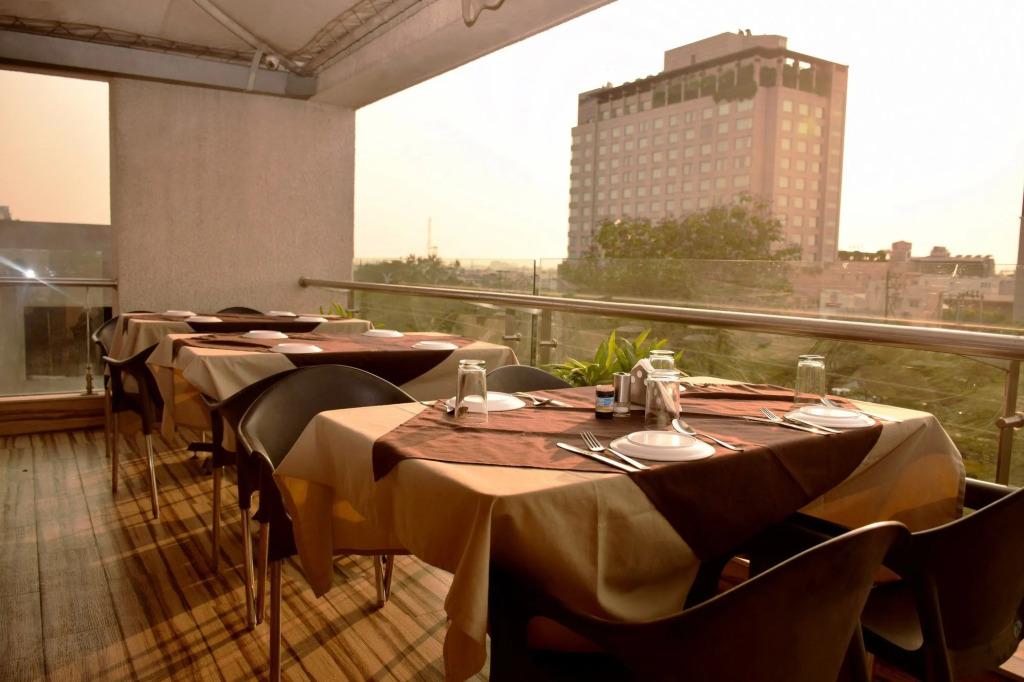 FabHotel Prime Avenue