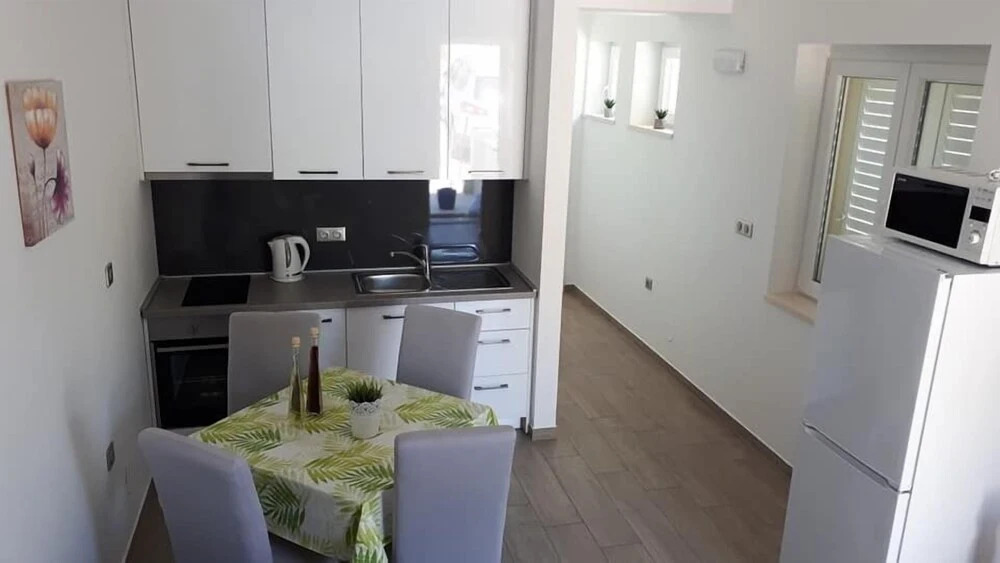 Apartments Šišević