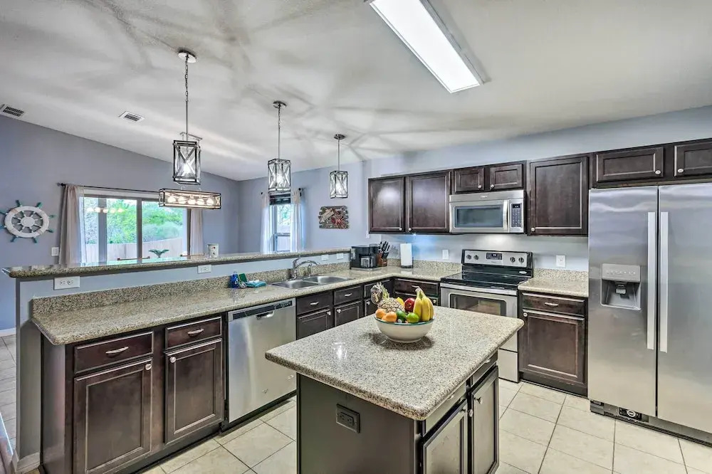 Spacious Navarre Retreat w/ Fenced-In Yard