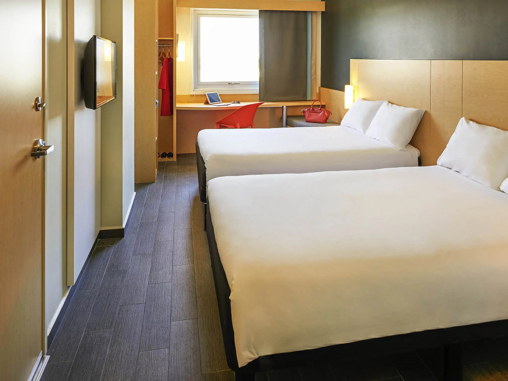 Ibis Los Mochis