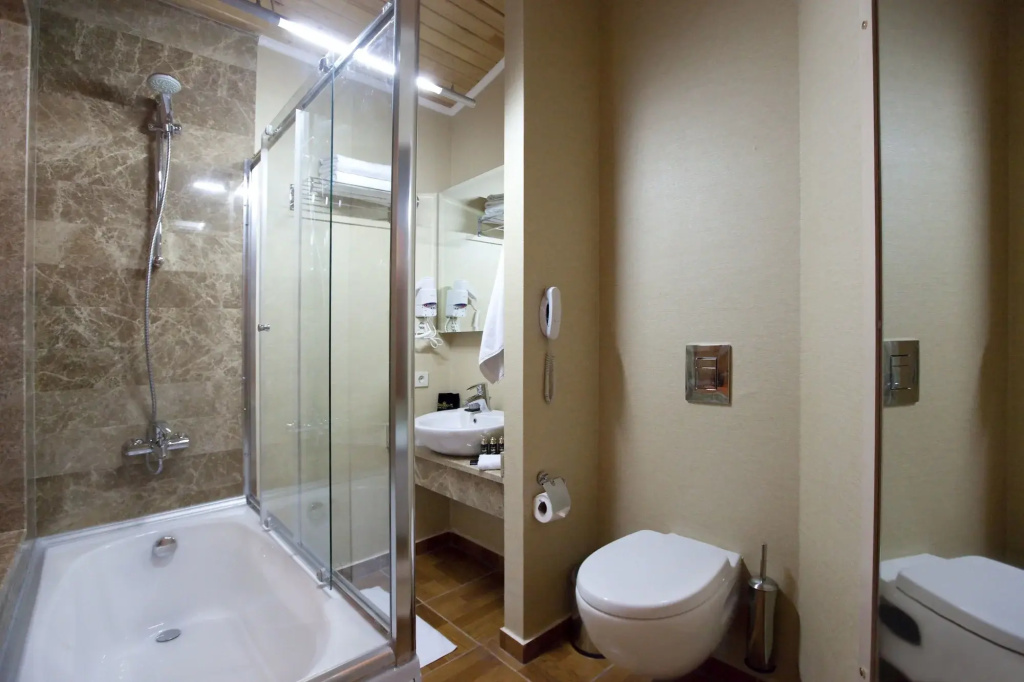 Granada Luxury Okurcalar