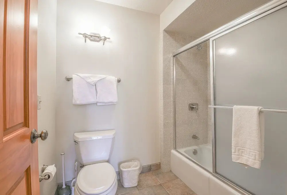 Lodgepole 2015 by SummitCove Vacation Lodging