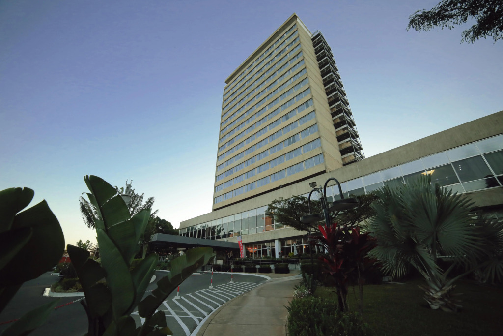 Carlton Hotel