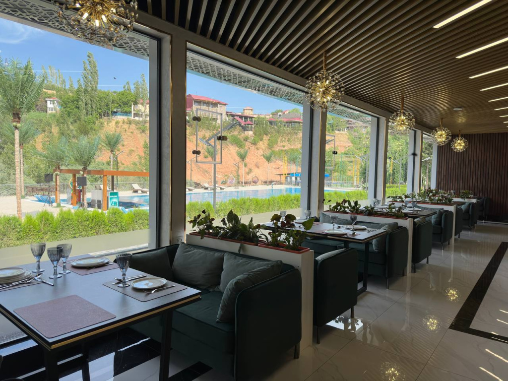 Ugam Michelen Hotel
