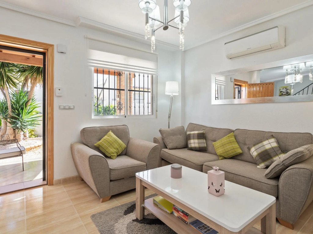 Modern Garden Home, Algorfa