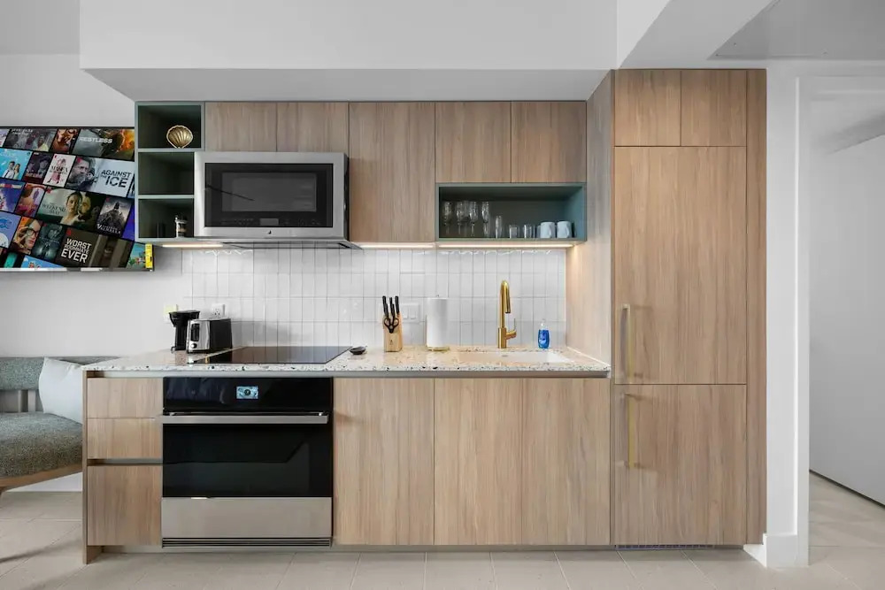 Elegant Studio with Panoramic City Views