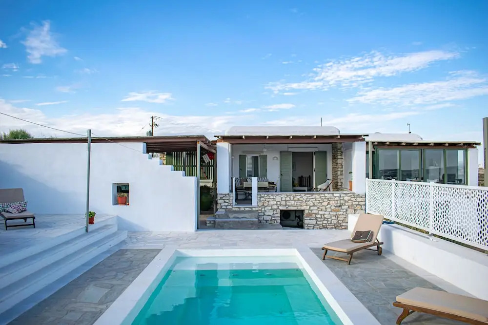 Villa for 6 Guests With Private Pool! In Agia Irini - Walking Distance to Beach!
