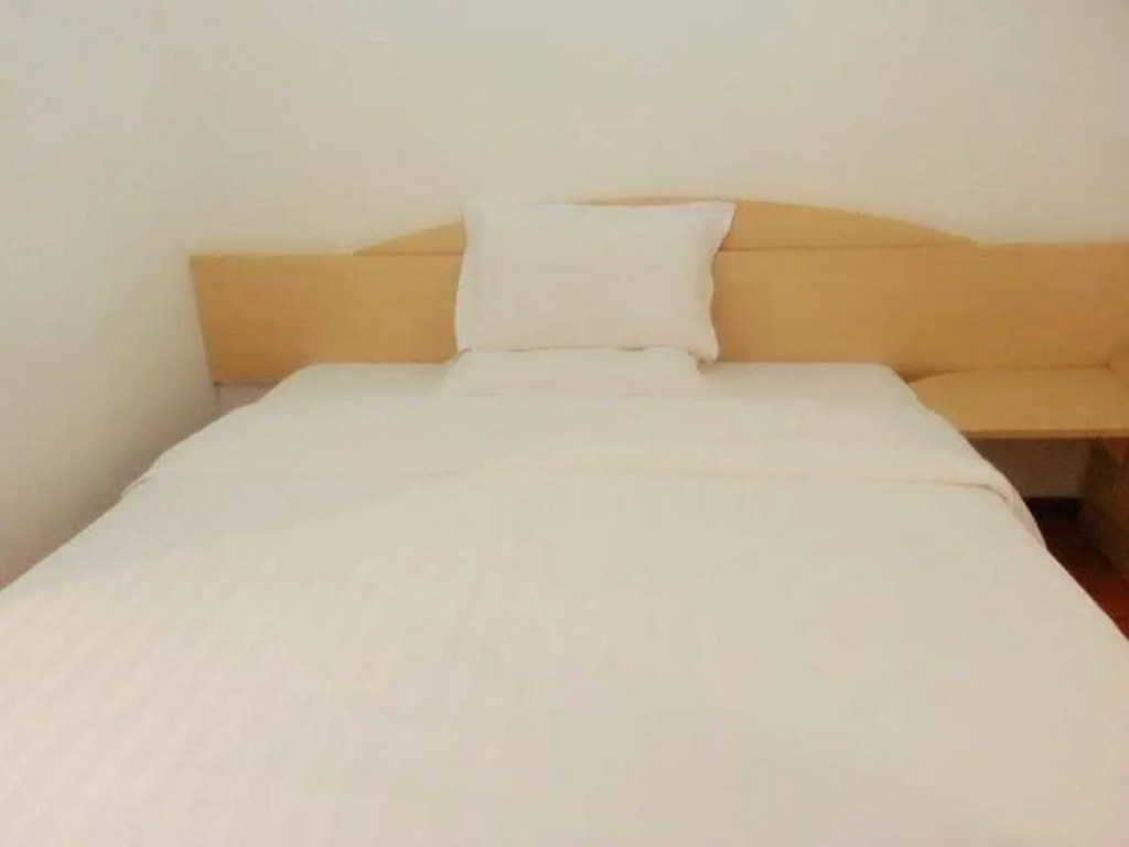 7 Days Inn Shanghai Zhangjiang Branch