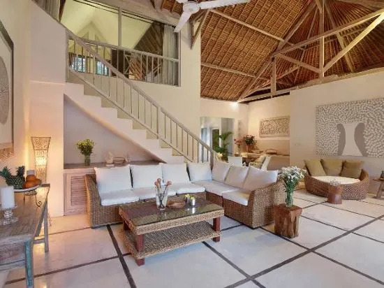 Best Location, 9 Bedr Pool Villa, Close To Beach